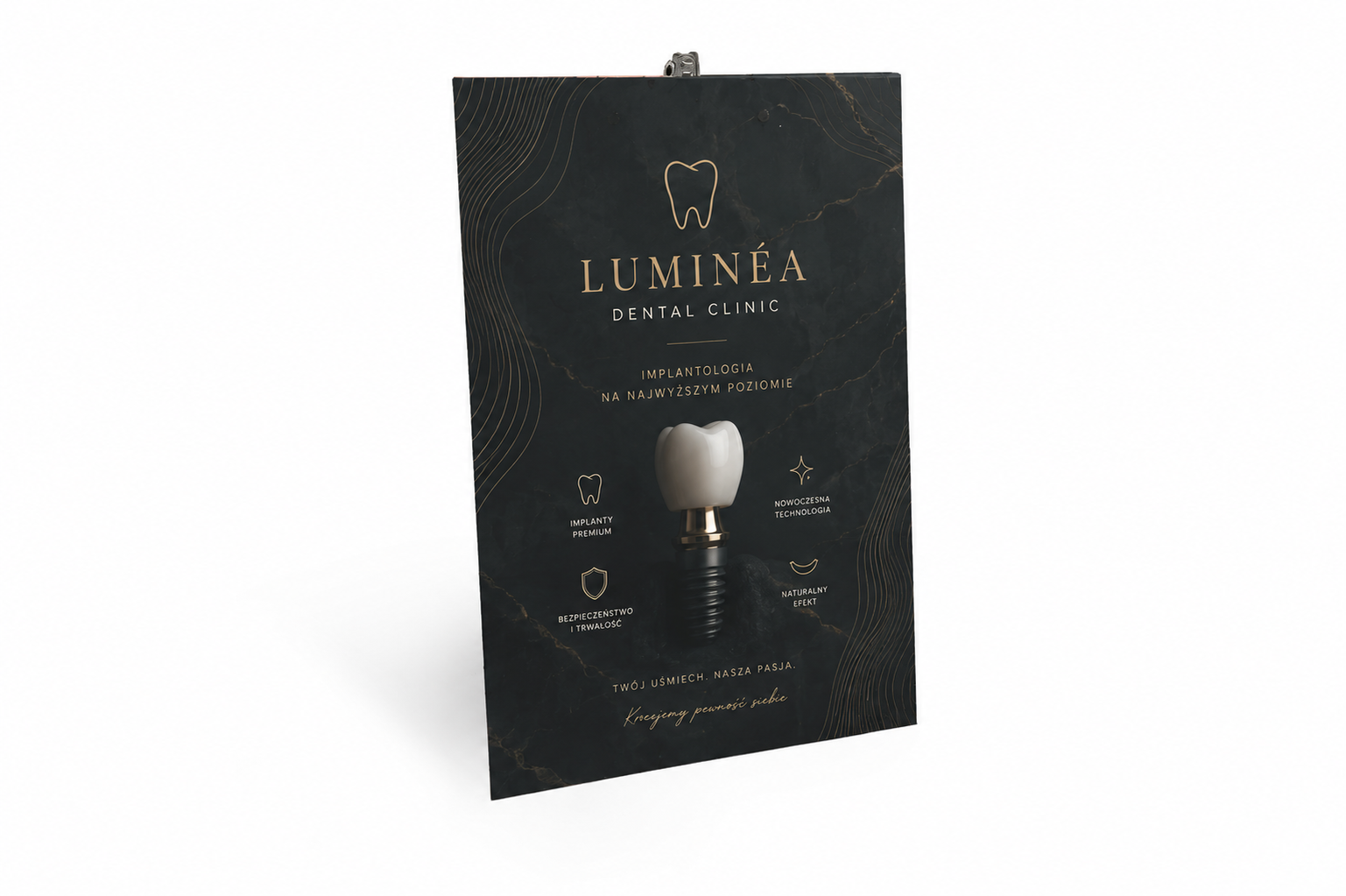 Clipboard Luminéa Dental Clinic w czarnym marmurze ze złoceniem — implantologia